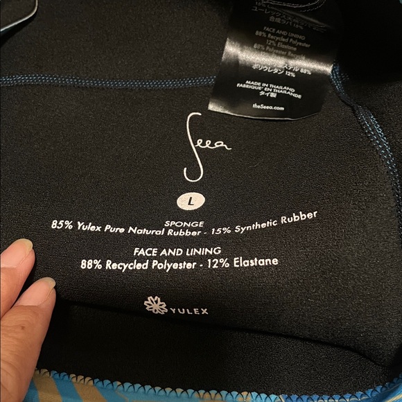 Seea Palisades 2mm Yulex Stylish Blue and Gold Women's Shorts- Seaflower - Picture 13 of 14